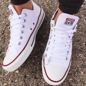 White Converse Lowtop